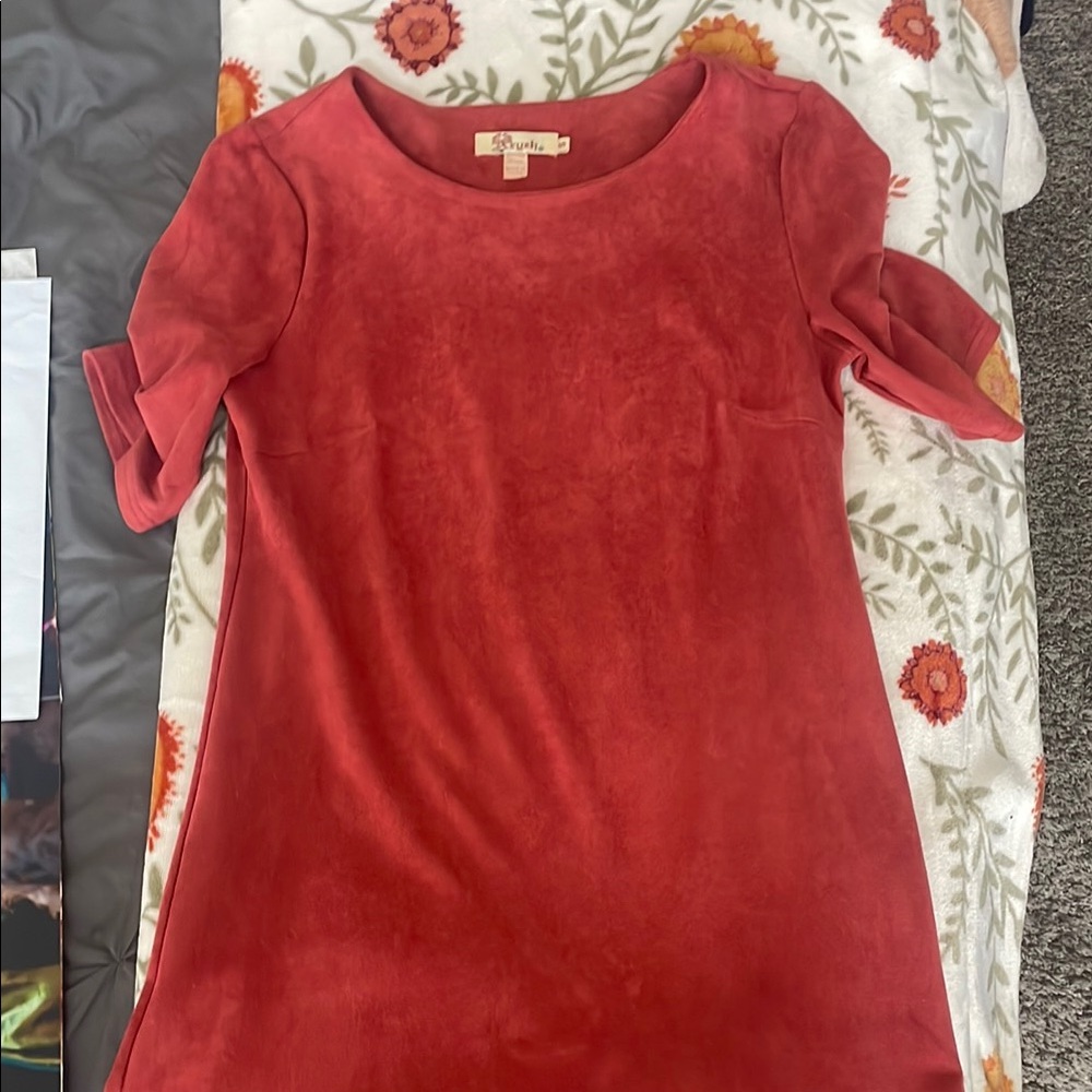 Red Suede-Look Dress with Short Sleeves